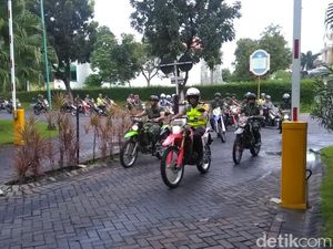 Masa Tenang Pemilu, Polri-TNI Patroli Keliling Kota Surabaya