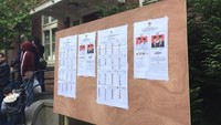 Mulai pagi hingga malam hari, pemilih masih terus berdatangan di TPS Sekolah Indonesia Den Haag (Istimewa/Puspita)