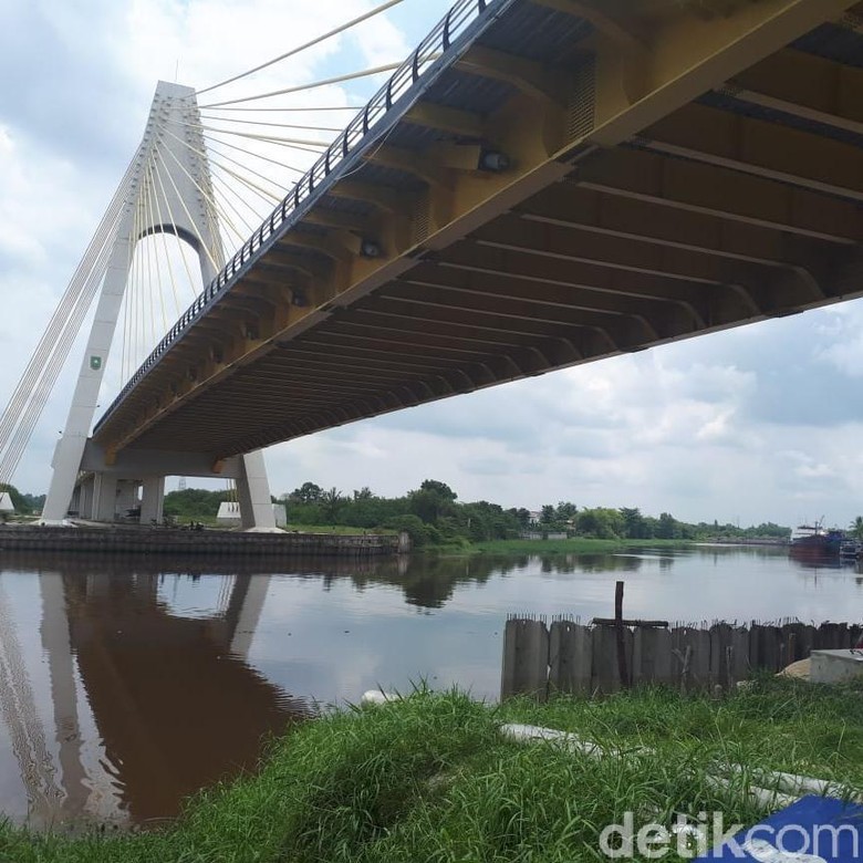 Ironi Baut Jembatan Siak IV Riau Dicuri Saat Baru 2 Bulan Operasi Ironi Baut Jembatan Siak IV Riau Dicuri Saat Baru 2 Bulan Operasi
