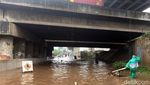 Hujan Guyur Bekasi, Jalan Kyai Haji Noer Ali Kebanjiran