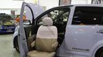 Bukan Cuma Gaya-gayaan, Pria Ini Modif Mobil untuk Kaum Difabel
