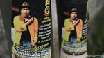 Stiker Kampanye Masih Mejeng di Kawasan Gandaria