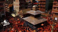 Festival itu menjadi salah satu festival yang paling ramai diikuti oleh masyarakat.
