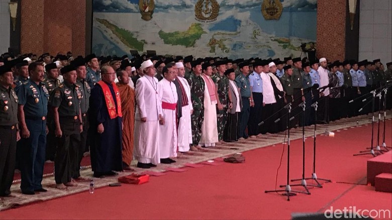 Gelar Doa Bersama, Panglima Tegaskan Netralitas TNI di Pemilu 2019 Gelar Doa Bersama, Panglima Tegaskan Netralitas TNI di Pemilu 2019
