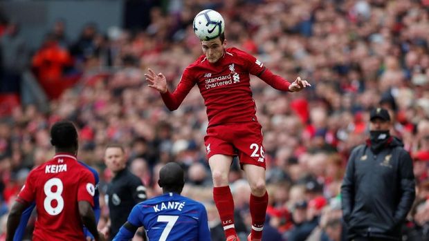 Terpeleset di Anfield, Robertson Tak Ulangi Kesialan Gerrard