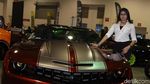 Model Seksi Malaysia dan Chevrolet Camaro