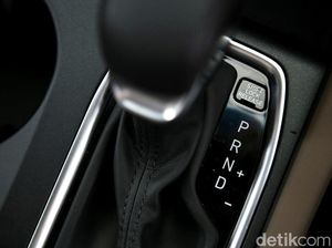 PPKM Darurat Bikin Mobil Jarang Dipakai, Ini Cara Merawat Mobil Manual dan Matic