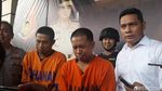 Tangis Sesenggukan Pemutilasi Mayat Dalam Koper
