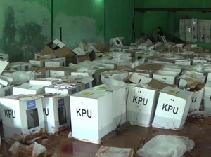 680 Kotak Suara Rusak Terendam Lumpur, KPU Bogor Keluarkan Cadangan