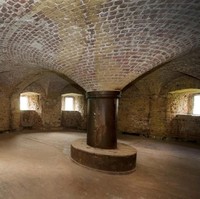 Seperti dikutip dari People, Kastil Gosford dibangun pada pertengahan 1800-an oleh Earl of Gosford Kedua, Archibald Acheson. Sepeninggal Archibald, kastil tersebut diwariskan kepada Earls of Gosford hingga 1921. Foto: Dok. Maison Real Estate