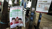 Ada juga spanduk capres.