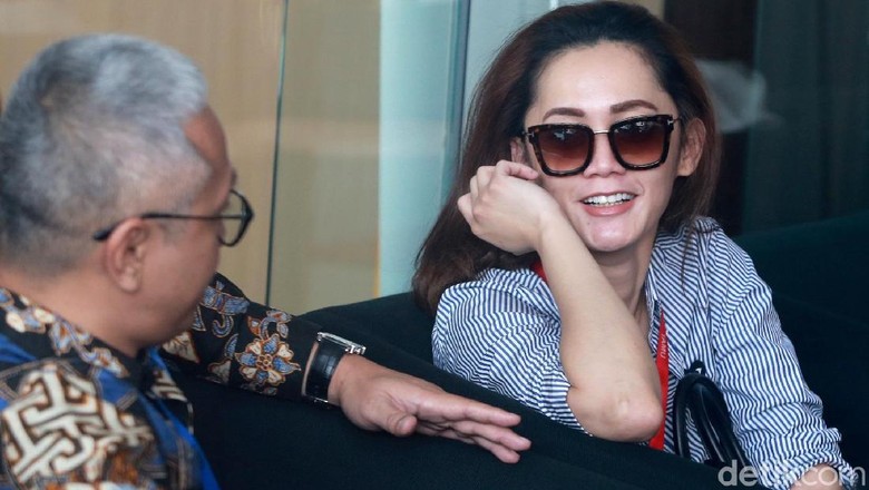 Jejak Bowo Sidik di Apartemen Dilacak KPK dari Siesa Darubinta Jejak Bowo Sidik di Apartemen Dilacak KPK dari Siesa Darubinta