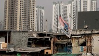 Sejumlah APK tersebut seharusnya telah diturunkan memasuki masa tenang Pemilu 2019. Sebab di masa tenang para peserta Pemilu 2019 tak dibolehkan untuk melakukan kampanye dalam bentuk apapun.