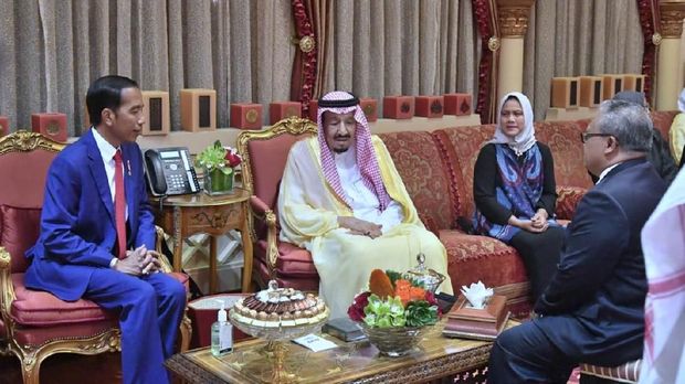 Bukan Cuma Umroh, Jokowi Juga Bahas Kilang Cilacap di Arab 