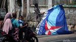 Momen Satpol PP Kota Depok Tertibkan APK di Masa Tenang