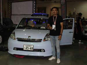 Bukan Cuma Gaya-gayaan, Pria Ini Modif Mobil untuk Kaum Difabel