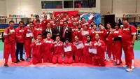 Sejauh ini dari hasil 8 medali emas, 10 perak, dan 18 perunggu, sebagian besar disumbangkan karateka kadet, junior, dan U-21. Termasuk 1 medali perak dan 1 medali perunggu dari kumite  beregu putra dan putri pada pertandingan hari  terakhir SEAKF, Minggu (14/4), adalah hasil kolaborasi karateka U-21 dan senior. Foto: dok. PB Forki