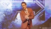 Beberapa gaya joget diperlihatkan Robert Downey Jr. saat acara. Foto: Asep/detikHOT