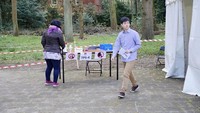 Membludaknya jumlah pemilih kali ini sudah diprediksi oleh panitia, oleh karena itu diadakan sebanyak 5 TPS. Berbeda dengan pemilu 2014 yang hanya satu TPS di KBRI. Andre-Yance/PPLN Den Haag.