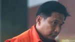 Bowo Sidik yang Terus Menunduk