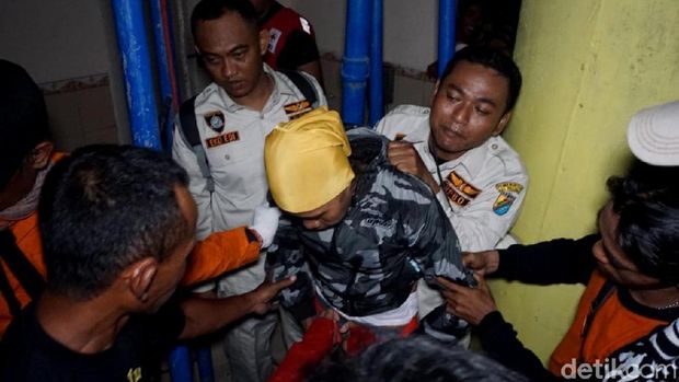 Petugas berhasil evakuasi Sumiyati