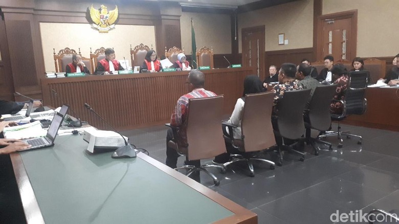Pejabat PUPR Akui Terima Rp 1,5 M dari Kontraktor Proyek SPAM Pejabat PUPR Akui Terima Rp 1,5 M dari Kontraktor Proyek SPAM