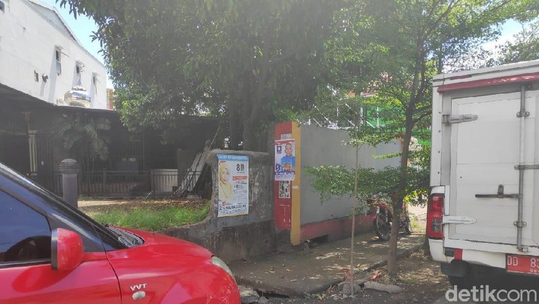 Masa Tenang, Makassar Belum Bersih dari Poster Caleg dan Capres Masa Tenang, Makassar Belum Bersih dari Poster Caleg dan Capres