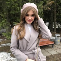  Wanita yang juga merupakan seorang model ini lahir di kota pelabuhan kecil Azov, di wilayah Rostov. Foto: Instagram @ms.alinasanko
