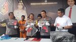 Tangis Sesenggukan Pemutilasi Mayat Dalam Koper