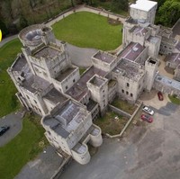 Die hard fans Game of Thrones, siap-siap untuk memiliki rumah impian yang pernah muncul di serial terpopuler besutan HBO. Sebuah kastil dijual dan satu pembeli beruntung bisa memiliki salah satu propertinya seharga USD 656,452 atau sekitar Rp 9,2 miliar. Foto: Dok. Maison Real Estate