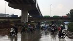 Hujan Guyur Bekasi, Jalan Kyai Haji Noer Ali Kebanjiran