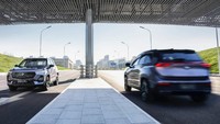 Perusahaan asal Tiongkok, perusahaan patungan SAIC - GM - Wuling kembali agresif bermain di industri otomotif. Di negara asalnya telah merilis mobil baru di segmen SUV, yang dibangun bedasarkan mobil konsep pertamanya, yakni RM-C. Foto: Pool (carscoops)
