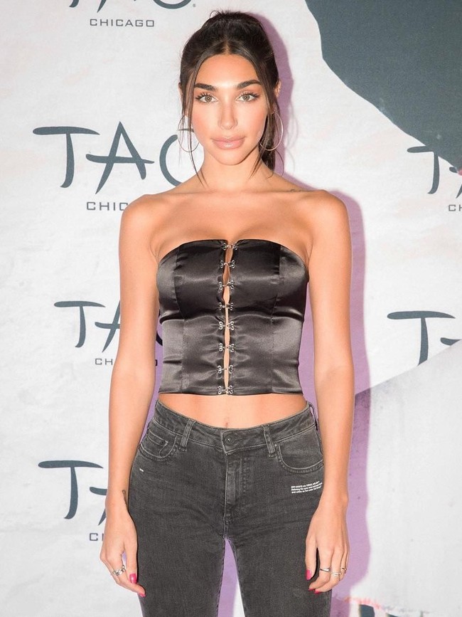 Chantel Jeffries adalah wanita di masa lalu Justin Bieber yang namanya penuh dengan kontroversi. Dia pernah ditangkap dan dipenjara hingga megungkap telah mengubah penampilannya lewat operasi plastik.  Foto: Instagram