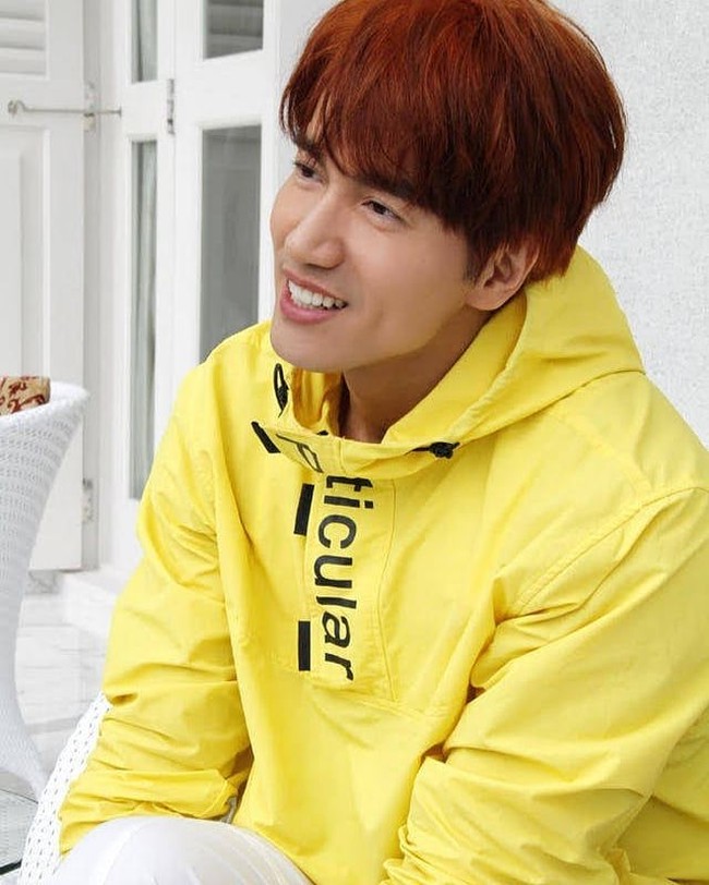 Jerry yang kini berusia 42 tahun itu mengaku belum ada wanita yang membuat dirinya merasa cocok. Sebelumnya, Jerry pernah menjalin hubungan asmara dengan aktris Lin Chi Ling selama enam tahun.  Ibuku sudah mengomel padaku, tapi belum ada wanita yang membuatku merasa cocok. Teman-temanku punya pemikiran sama untuk membuatku merasa cocok terlebih dahulu, katanya. Foto: AsiaOne