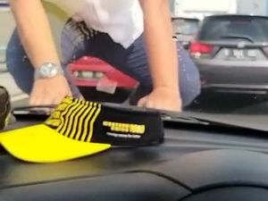 Video Aksi Pengemudi Arogan di Tol Pancoran, Pukul-Injak Kap Mobil