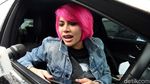 Lagi Hamil, Nikita Mirzani Warnai Rambut