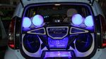 Bukan Cuma Gaya-gayaan, Pria Ini Modif Mobil untuk Kaum Difabel