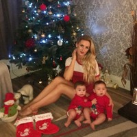 Setelah keluar dari penjara, Michaella yang kini telah memiliki anak kembar itu tampak semakin cantik.  Foto: Instagram @michaella_mccollum