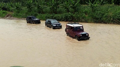Komunitas Offroad Turun Tangan Distribusikan Logistik Pemilu