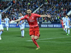 Karim Benzema yang menjadi penyama kedudukan untuk Madrid, di awal babak kedua. (Foto: Denis Doyle/Getty Images)