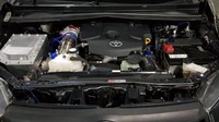 Lanjut, header custom equal length buatan bengkel Garage Autowerks dipasang untuk mengakomodasi turbo yang sudah diganti. Tidak ketinggalan air filter diganti dengan aftermarket berbahan cotton dan box filter diganti dengan box custom berbahan aluminium. Ubahan selanjutnya dengan penambahan intercooler dengan custom piping untuk mendinginkan udara bertekanan tinggi yang dihasilkan turbo. Terakhir di sektor mesin, pemasangan custom fuel system dari Garage Autowerks. Dok. ICRT.