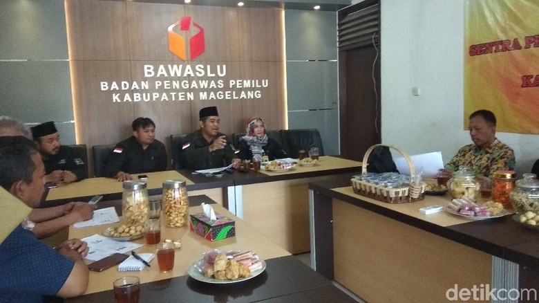 10 TPS Rawan Tak Netral di Magelang, KPU Lakukan Ini 10 TPS Rawan Tak Netral di Magelang, KPU Lakukan Ini