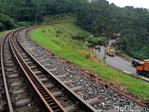 Foto: Rel Kereta Instagramable di Semarang