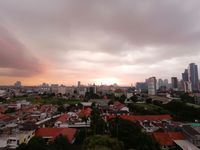 Huawei P30 Lite, Ponsel Kelas Menengah yang Meriah