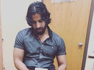 Posting Foto Dokter Ganteng, Wanita Ini Dikritik Lakukan Pelecehan Seks
