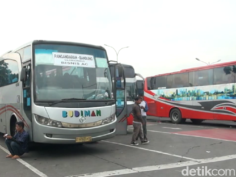 Puncak Mudik di Terminal Cicaheum Diprediksi Terjadi H-3 Lebaran Puncak Mudik di Terminal Cicaheum Diprediksi Terjadi H-3 Lebaran