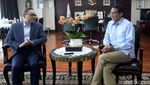 Senyum Sandiaga Uno Saat Temui Ketua MPR Zulkifli Hasan