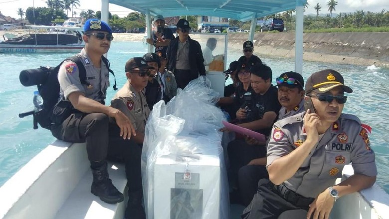 Puluhan Ribu Surat Suara Sudah Terdistribusi ke Nusa Penida Bali Puluhan Ribu Surat Suara Sudah Terdistribusi ke Nusa Penida Bali