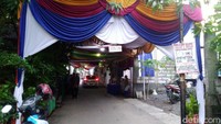 Ketua Lembaga Pemberdayaan Masyarakat Kelurahan Sambirejo, Atmadji mengatakan, menghias TPS bisa menekan jumlah golput. Hal itu terbukti pada pemilihan -pemilihan sebelumnya. 
