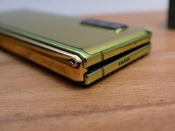 Siap Dijual, Begini Aksi Galaxy Fold dalam Genggaman